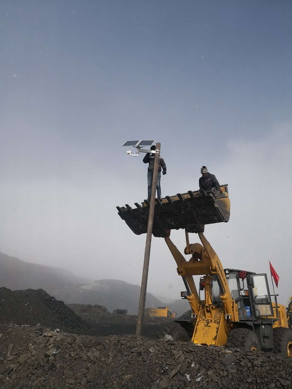 山西礦山用OKEYSET太陽能監控一體機