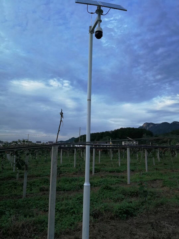 江西果園用OKEYSET太陽能4G監控一體機