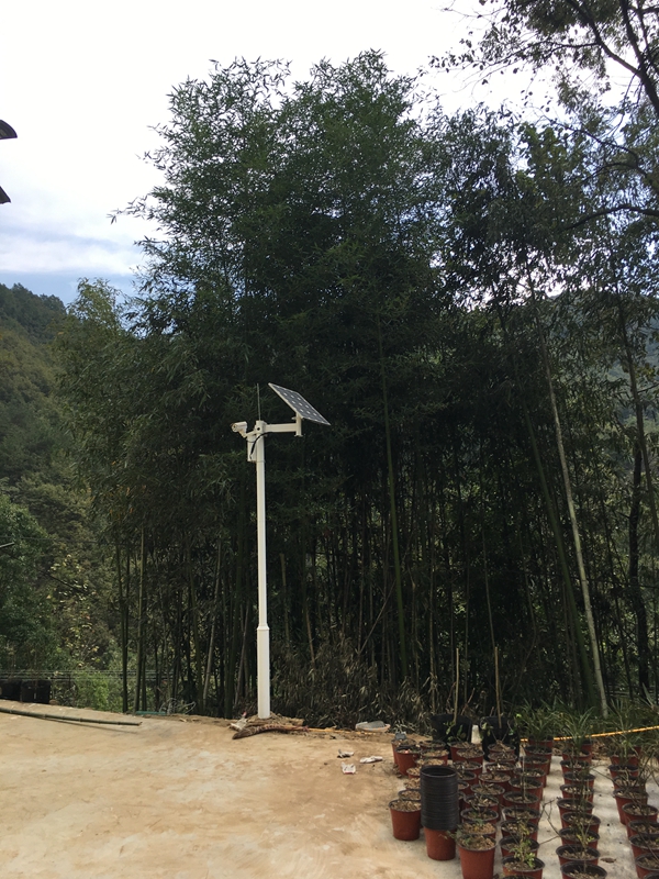 陜西安康平安農村用okeyset太陽能監控攝像頭