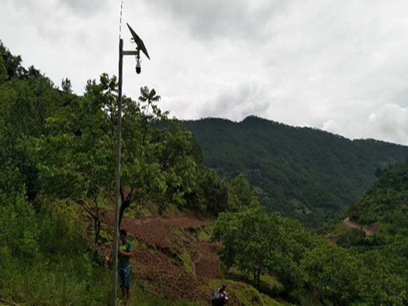 云南大理森林防火用okeyset太陽能監控攝像頭