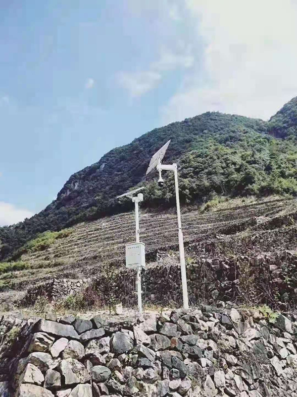 天津京東大型農場環境監測用集創科技太陽能監控系統