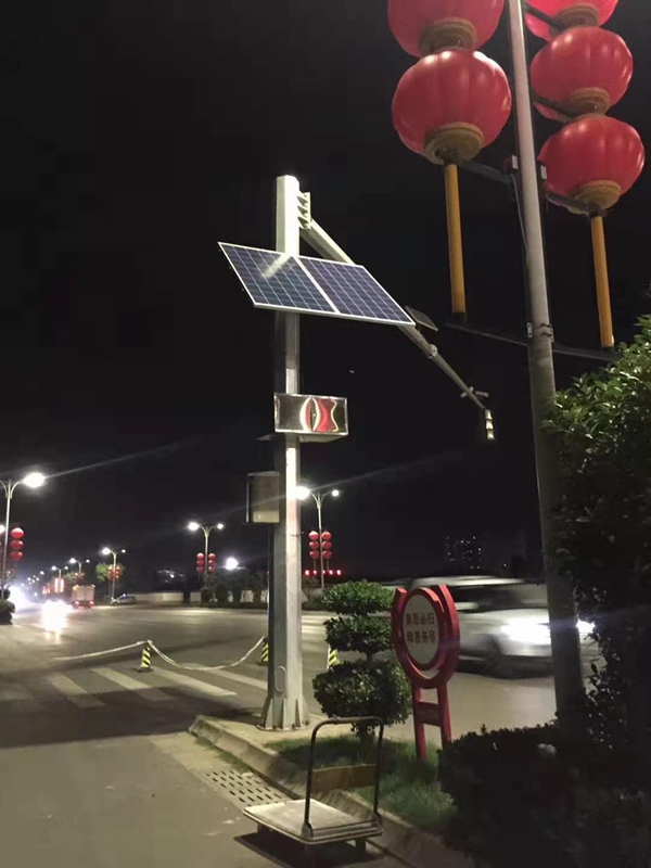 青海西寧公路局用集創科技太陽能監控系統